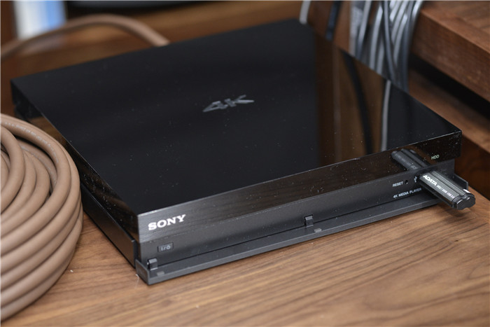 拨起万种风情 带你先睹为快 索尼第二代4K媒体播放器FMP-X10惬意叹大片-Golden Sound 线材20米完整播放演示