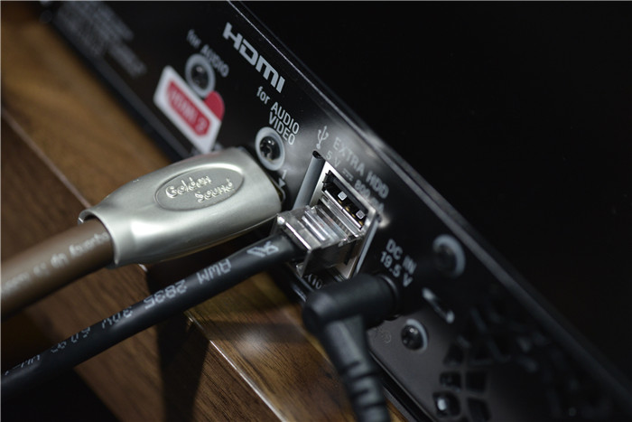 拨起万种风情 带你先睹为快 索尼第二代4K媒体播放器FMP-X10惬意叹大片-Golden Sound 线材20米完整播放演示