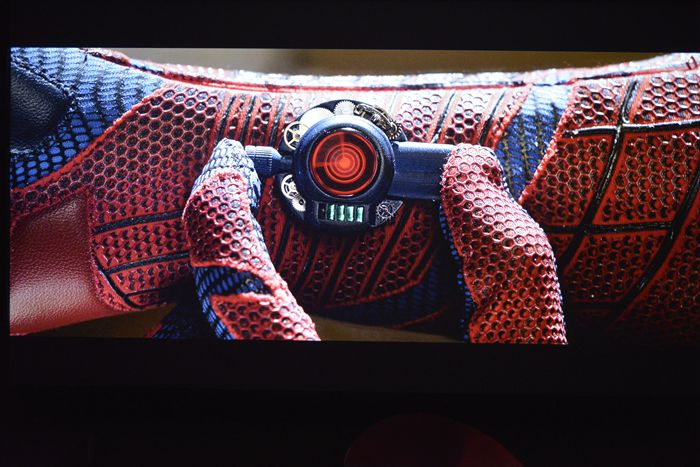 拨起万种风情 带你先睹为快 索尼第二代4K媒体播放器FMP-X10惬意叹大片-Golden Sound 线材20米完整播放演示