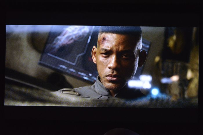 拨起万种风情 带你先睹为快 索尼第二代4K媒体播放器FMP-X10惬意叹大片-Golden Sound 线材20米完整播放演示